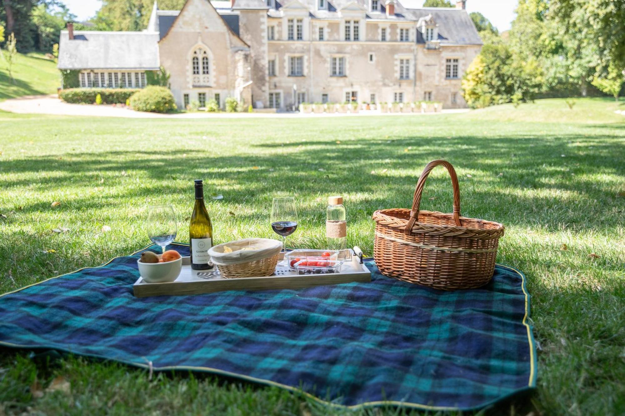 Domaine De La Commanderie De Ballan المظهر الخارجي الصورة